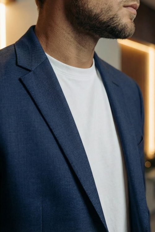 Костюм-двойка синего цвета, материал: Вискоза - 38%, Лайкра - 2%, Хлопок - 15%, Шерсть - 44%. Комплект: Брюки, Пиджак. Фото 3