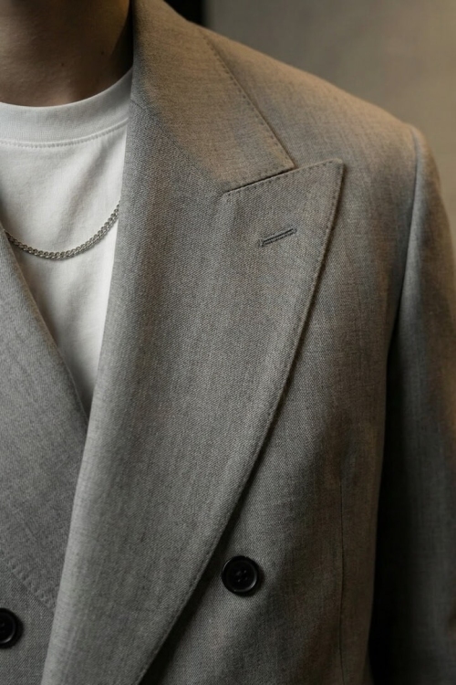 Костюм оверсайз серого цвета, материал: Вискоза - 38%, Лайкра - 2%, Хлопок - 15%, Шерсть - 44%. Комплект: Брюки, Пиджак. Фото 3