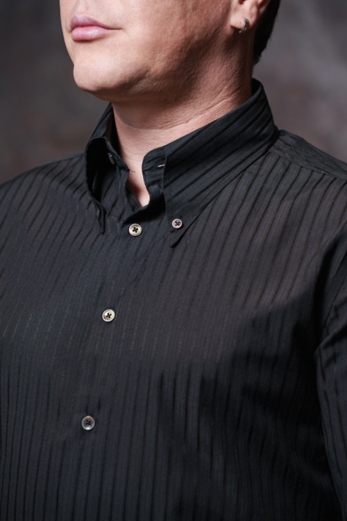 Черная рубашка в полоску, материал: Вискоза - 45%, Хлопок - 45%. Фото 2