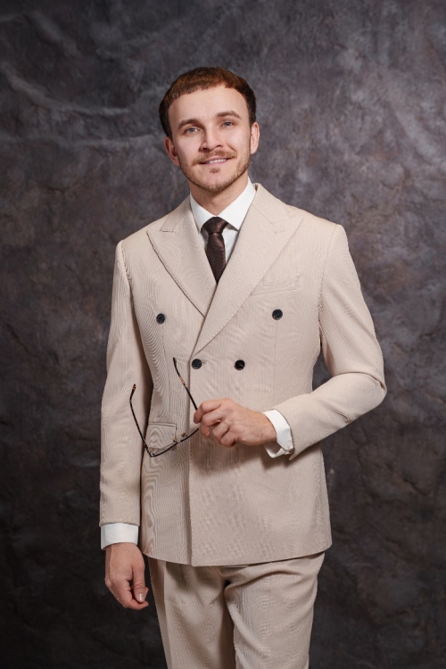 Костюм бежевый двубортный, материал: Вискоза - 38%, Лайкра - 2%, Хлопок - 15%, Шерсть - 45%. Комплект: Брюки, Двусторонний жилет, Пиджак. Фото 5