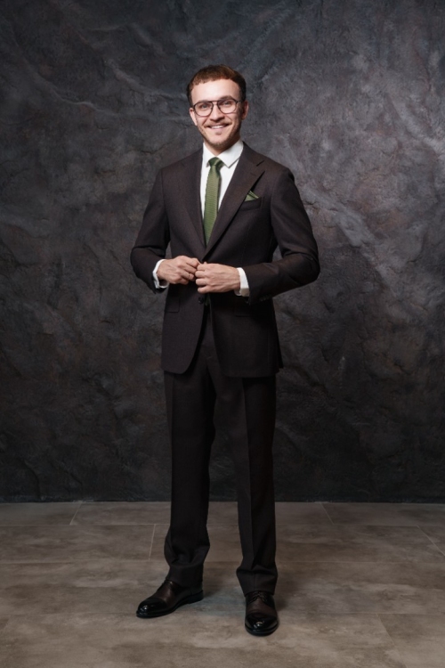 Костюм двойка в шоколадном цвете, материал: Полиэстер - 8%, Шерсть - 88%, Эластан - 4%. Комплект: Брюки, Пиджак. Фото 6