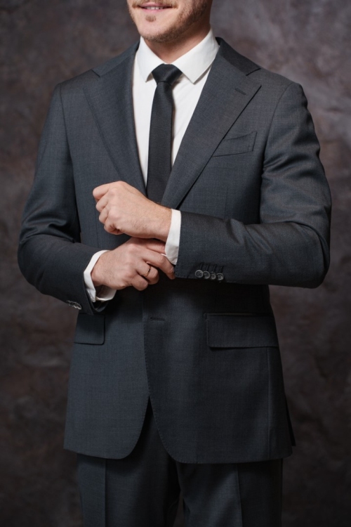 Костюм двойка серый, материал: Полиэстер - 8%, Шерсть - 88%, Эластан - 4%. Комплект: Брюки, Пиджак. Фото 6