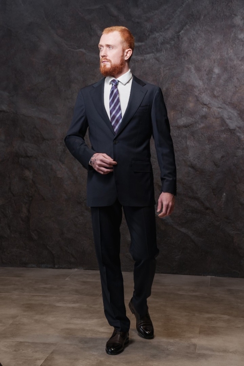 Костюм двойка тёмно-синий, материал: Полиэстер - 8%, Шерсть - 88%, Эластан - 4%. Комплект: Брюки, Пиджак. Фото 2