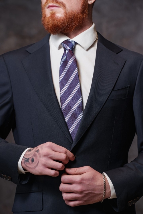 Костюм двойка тёмно-синий, материал: Полиэстер - 8%, Шерсть - 88%, Эластан - 4%. Комплект: Брюки, Пиджак. Фото 4