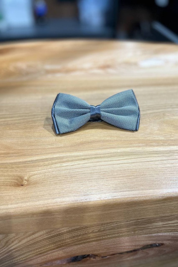 Серый галстук-бабочка с орнаментом